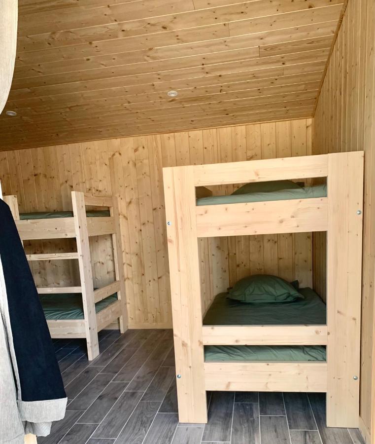La Petite Auberge Insolite Saint-Affrique Bagian luar foto